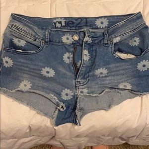cheeky flower shorts